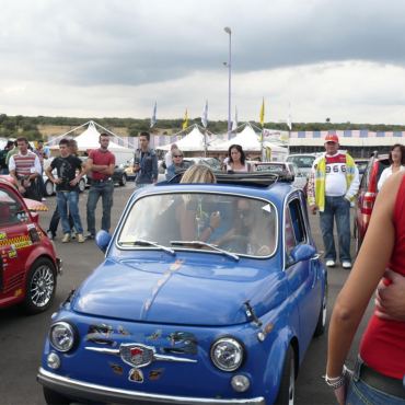 Donne e motori show